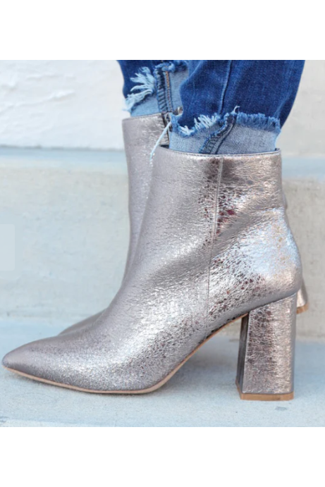 Baby I'm a Star Pewter Booties